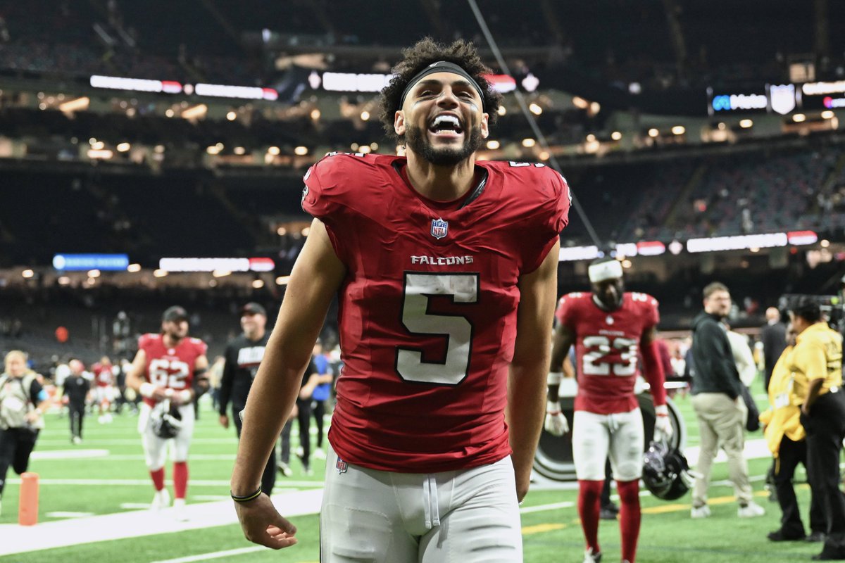 NFLFantasy's tweet photo. Drake London is averaging 0.96 fantasy points per route with Michael Penix Jr. at quarterback this season.

That would be the highest points per route mark by a qualified WR since at least 2016. 👀 https://t.co/AmJQs1LczH