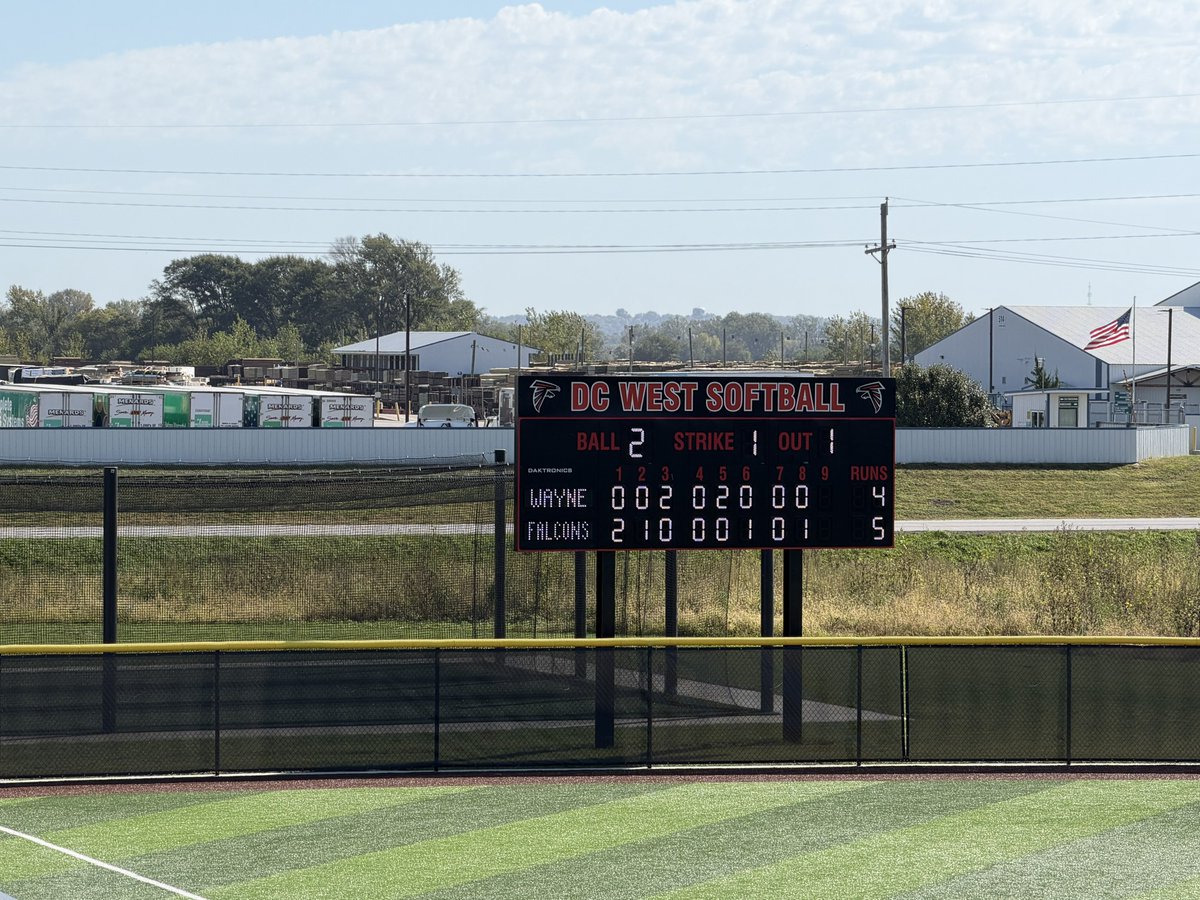 DCWestFalcons's tweet photo. 🥎 @ DC West 

C-7 District Final 

🔵⚪️⚫️ #10 Wayne 4
🔴⚪️⚫️ #7 DC West 5

Game 1 Final After 8 innings

Talia Walsh with the RBI single scoring Maddie Daubenmier for the win! 

#dcwestpride #FalconsTakeFlight #ncconf 

@dcwestsoftball @DCPGSports @THEnebpreps @NEPrepZone https://t.co/FVvfWiDKWi