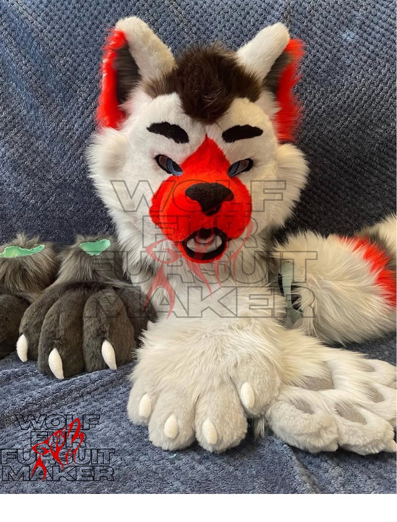 Wolfurfursuits's tweet photo. Unfortunately I wasn’t able to get to many photos of this grumpy boyo but I think he turned out cute 💕 I don’t get to work with red often!
#fursuit #fursuitmaker #fursuitcomission #yeen #yeenfursuit #furryfandom #furrypride https://t.co/ID6wCGWgiy