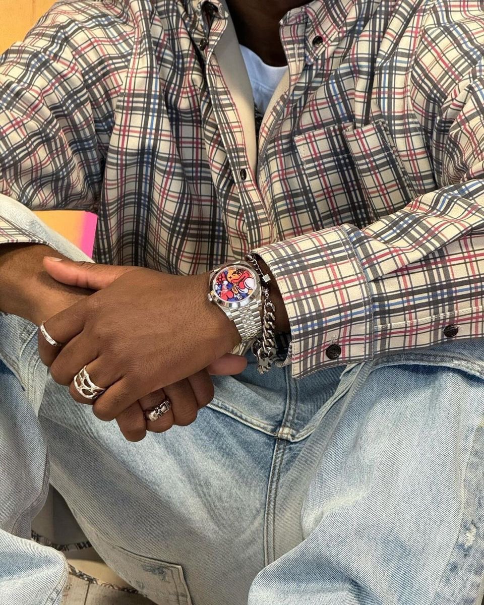 wtfay0's tweet photo. something about these shirts https://t.co/Wludh8QcXh