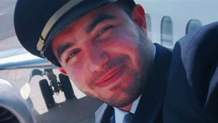 CerfiaFR's tweet photo. 🇮🇱🇸🇦✈️ FLASH | Le co-pilote du vol FlyDubaï voulait commettre un attentat suicide sur Tel-Aviv, inspiré par le 11 septembre, selon les enquêteurs. https://t.co/l88ZSFMqPh