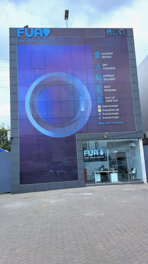 DesiignerMadeMe's tweet photo. Chale, free pickup and delivery for laundry? π That be one stress less for my life! #FUAEXPRESS, East Legon people, una get something good here ooo! π§Ίπ₯ https://t.co/Y8E8PO4VVP
