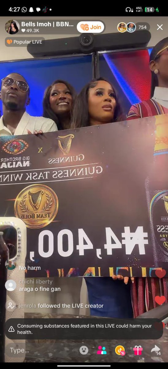 Apekeoladok's tweet photo. My Winner don collect her task price ooo
Sminoof 
Guinness x2

BELLS THE TRENDSETTER 
BERRIES FOR BELLS 
#BellsImoh
#BBNaija https://t.co/8qMf915vdi