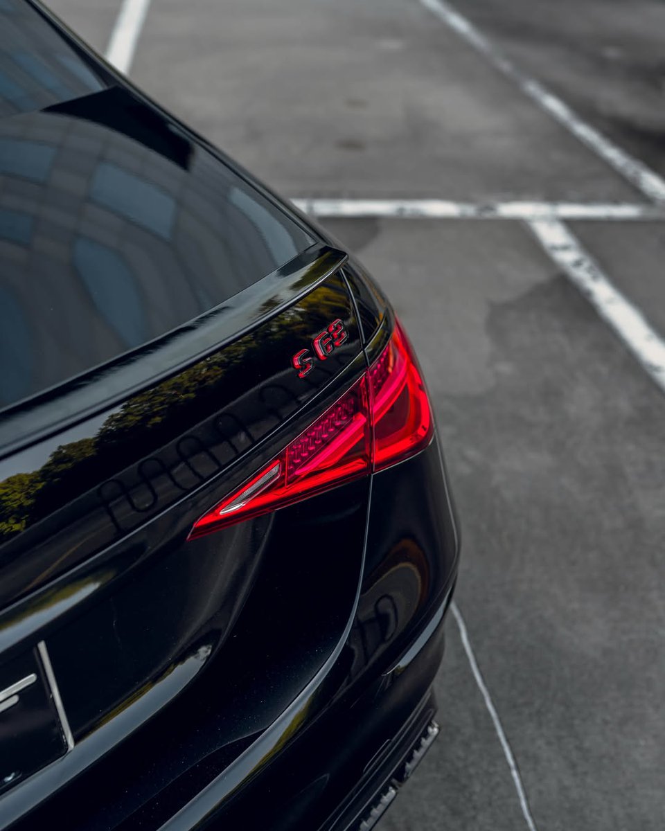 ApexDistrictX's tweet photo. Mercedes-Benz AMG S63 E Performance https://t.co/VOshx3N0Gi