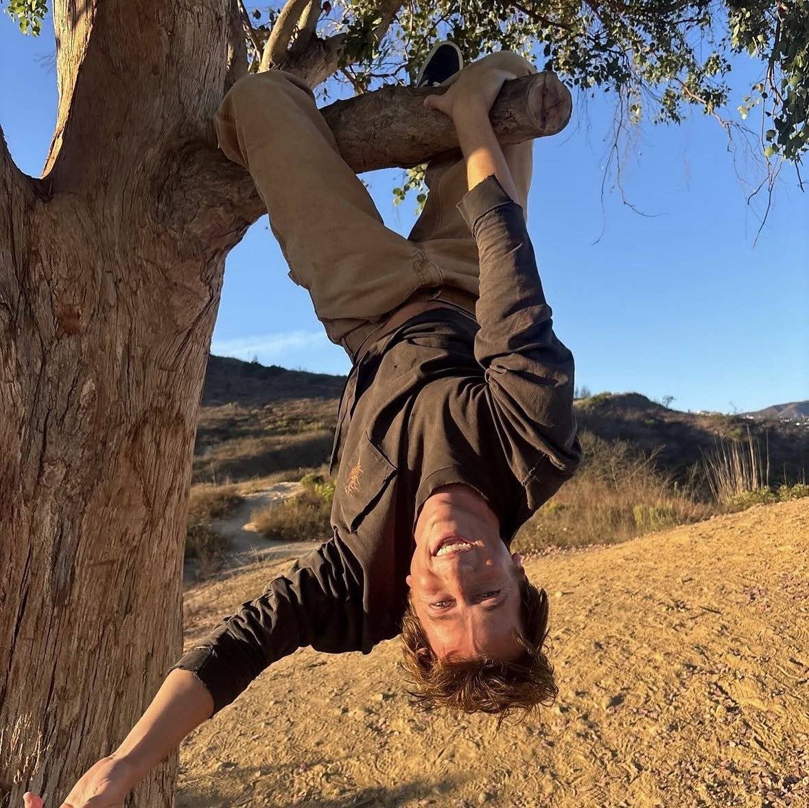 lcdmarriott's tweet photo. How it feels when new James Marriott song next week (credit to @falconhugs who is not a James fan but I just yap too much about James to) https://t.co/QsHeLTpPMe