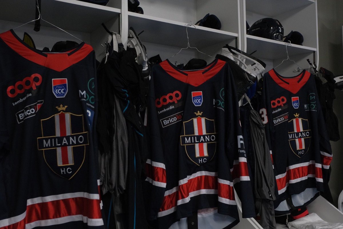 MilanoHockey's tweet photo. We are ready!
For the first time at #FieraIceArena
#MilanoHockeyClub #ICEHockeyLeague https://t.co/FqlPKP8acA
