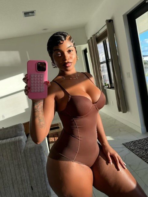 FineXotics tweet picture