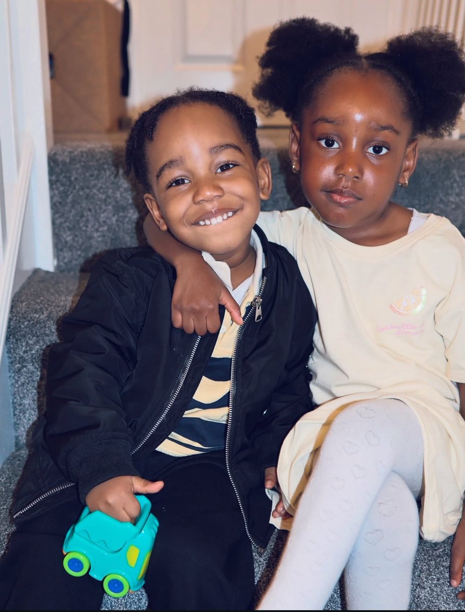 dahtgirl_ajex's tweet photo. Their parents really won in life...beautiful children 😍❤️ https://t.co/1q2X26N8oD