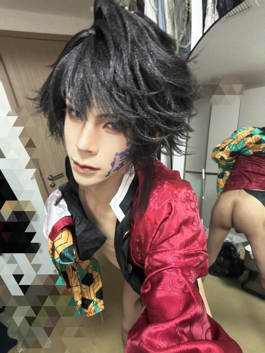 yechuan0's tweet photo. 义勇哥哥的屌吃不吃
#富冈义勇 #恶堕 #cos https://t.co/TSrV8Tkc0I