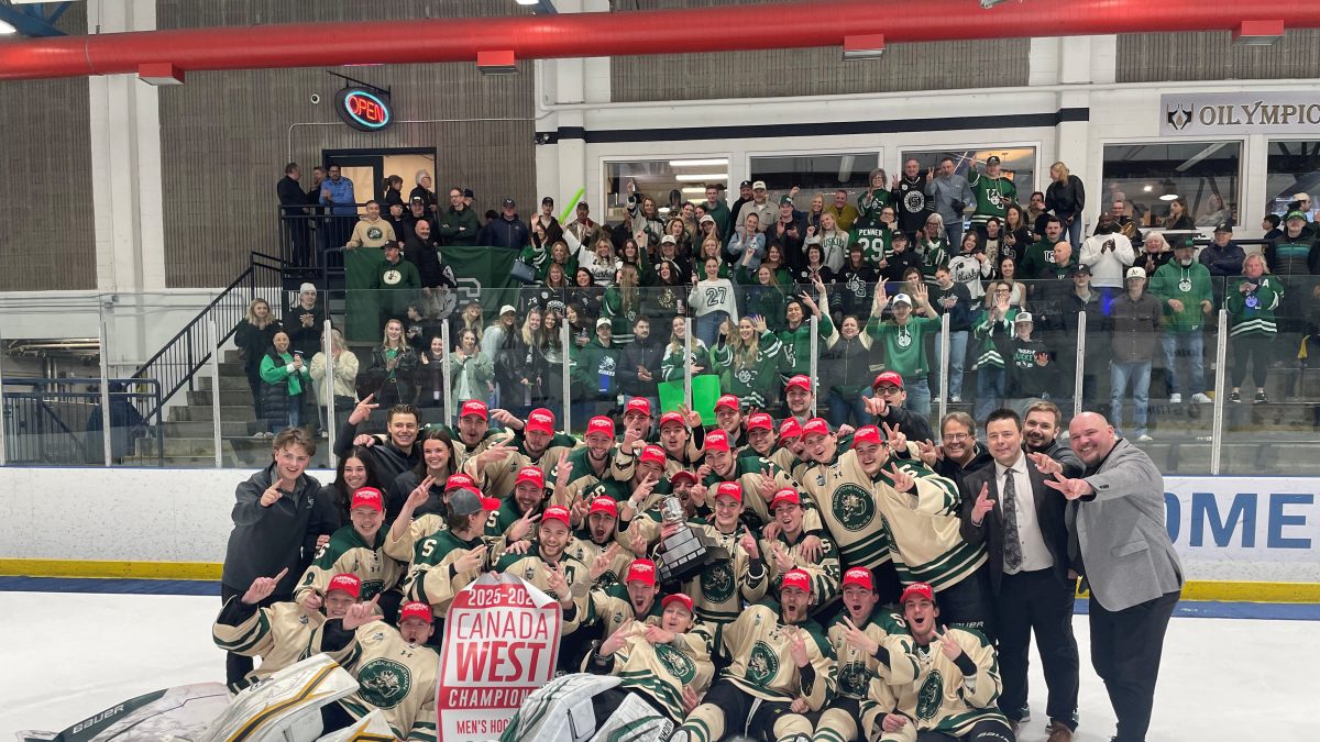 HuskieFANdotca's tweet photo. A banner night for season opener dlvr.​it/TVrlWY https://t.co/EUxmgSBUro