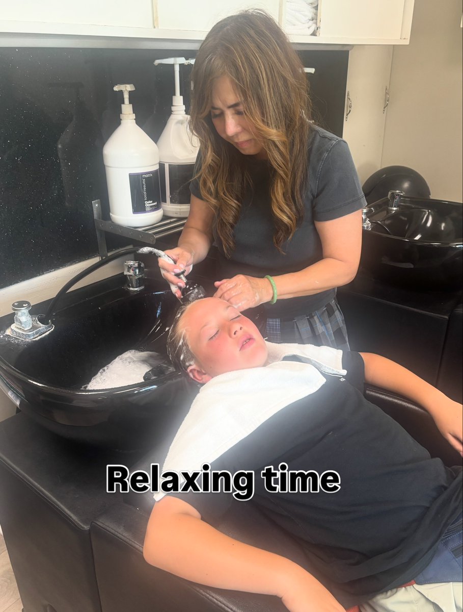 LoveMichaelP's tweet photo. Another busy day at Salon Lido. Beautiful dimensional blonde with soft curls, a fresh school-ready haircut, and sharp men’s barbering. Thank you for your trust and support. https://t.co/sCdEypxYGN