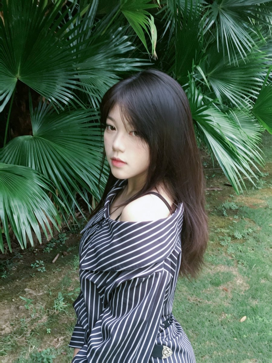 Yan3we's tweet photo. 🎬 #wlw #le https://t.co/8hYu9LP4ij
