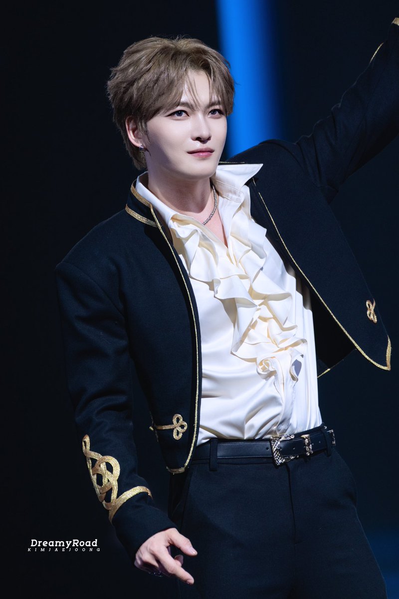 KJJ_DreamyRoad's tweet photo. 261009 JX 콘서트 CORE

@bornfreeonekiss 🪽
https://t.co/0tuLDJroUZ

#JX_CORE #JX #제이엑스
#김재중 #재중 #KIMJAEJOONG
#JAEJOONG #ジェジュン #金在中 https://t.co/9oACytjUrd