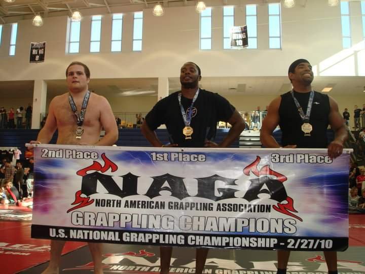MoonwalkerEWise's tweet photo. One of my North American Grappling
Association Tournament (NAGA) from 2010

#BrazilianJiuJitsu #mma #fighter #moonwalkers #moonwalker https://t.co/AMwFpAl9l7