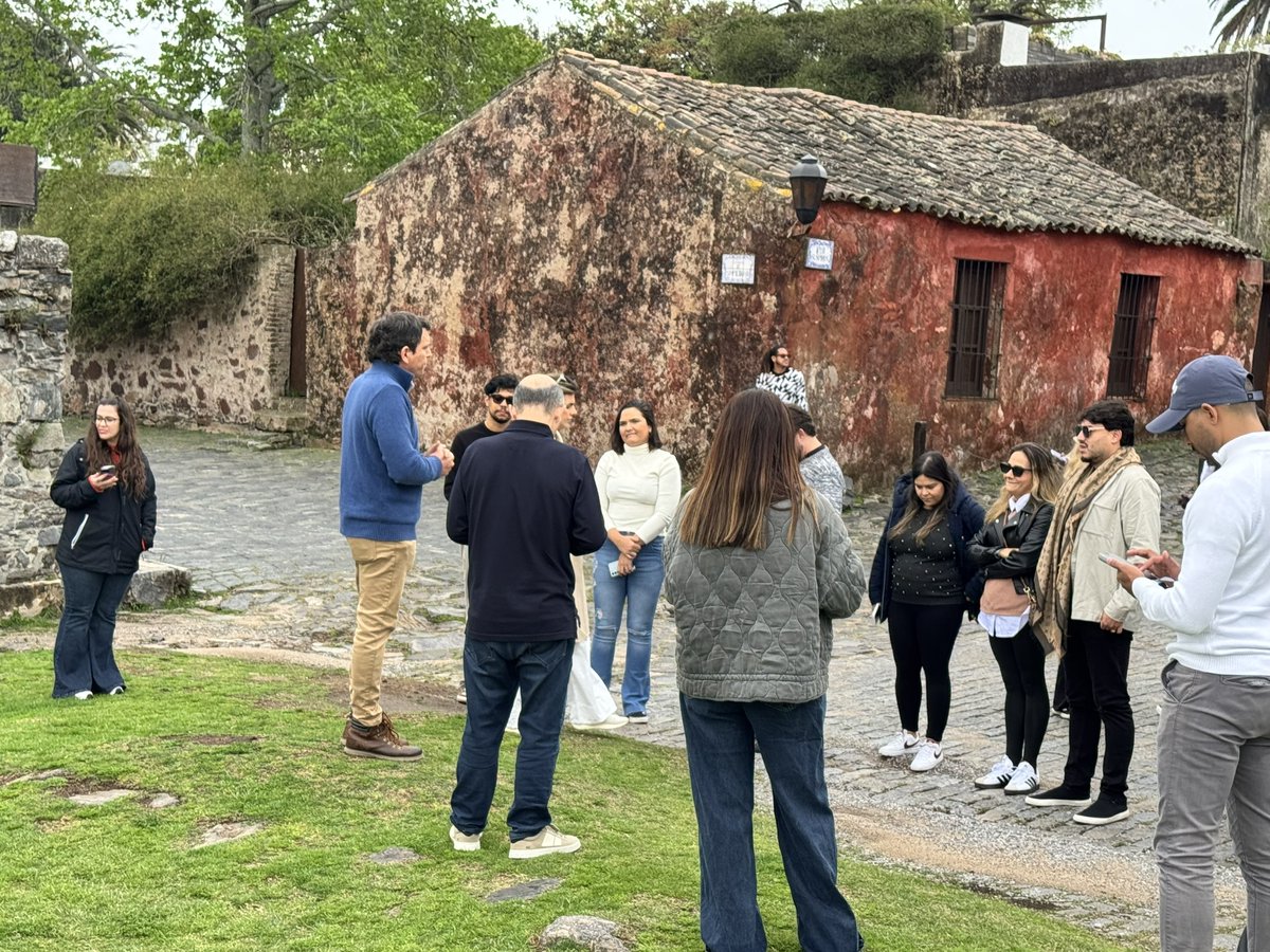IntColonia's tweet photo. “Agente Ta On Internacional”: importante acción promocional en nuestro país,impulsada por Azul Viagens junto al Ministerio de Turismo. Ver más en https://t.co/UTKmanp2Es
#intendenciadecolonia https://t.co/T8HyL6hi5E