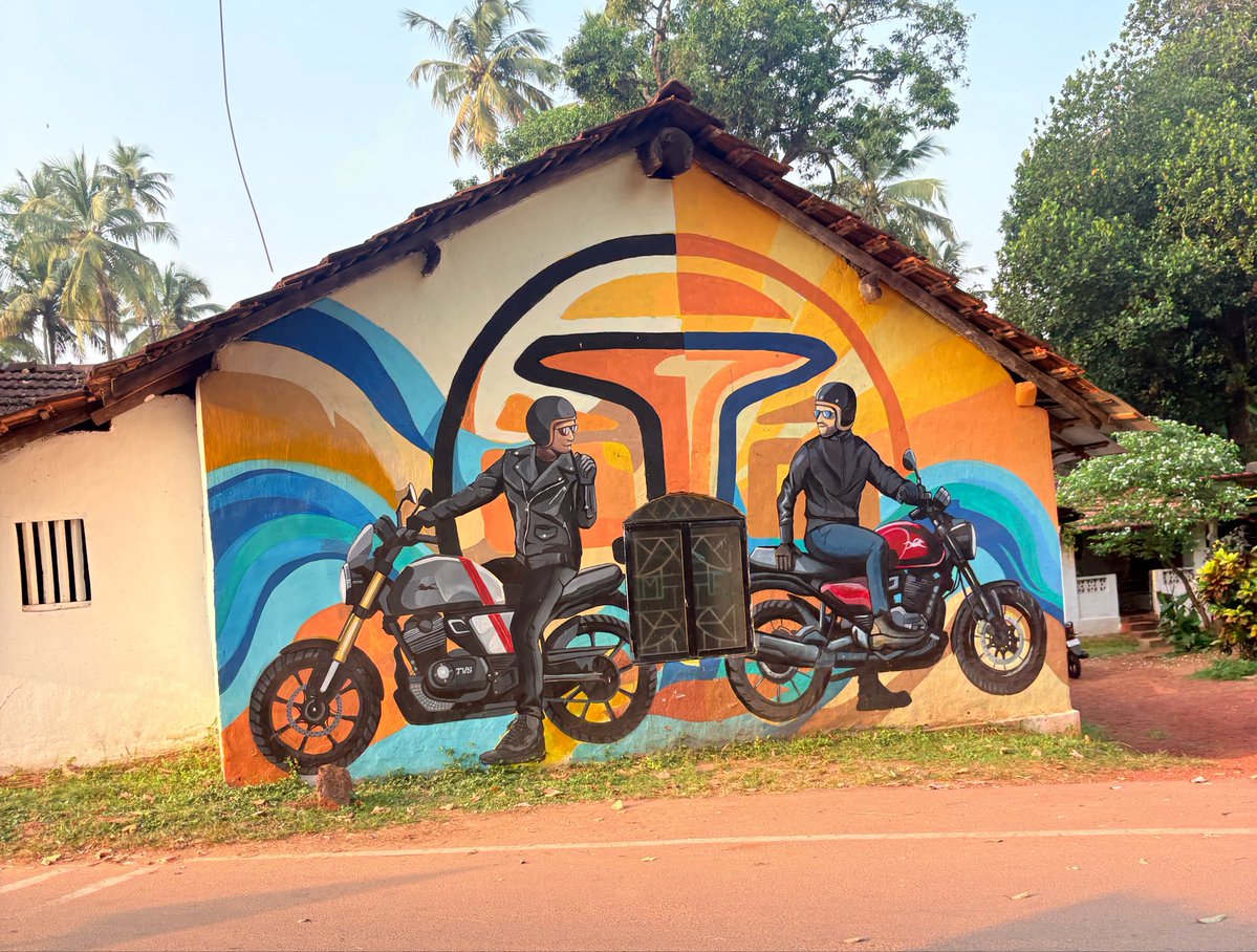 Ivan_edst's tweet photo. I’m on vacation right now in Goa and look what I found #hilson art 😭😭😭😭😭😭😭😭😭😭 https://t.co/rnUA5zs8wo
