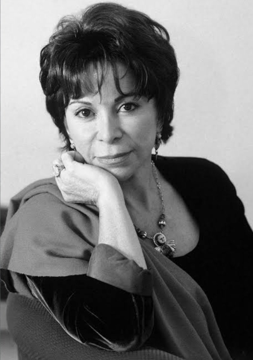 Edinho1901's tweet photo. "Ustedes tienen un complejo de inferioridad terrible..."

Juanjo 🇨🇱, 2027.

Isabel Allende, 2014: https://t.co/5qWCytjC0F