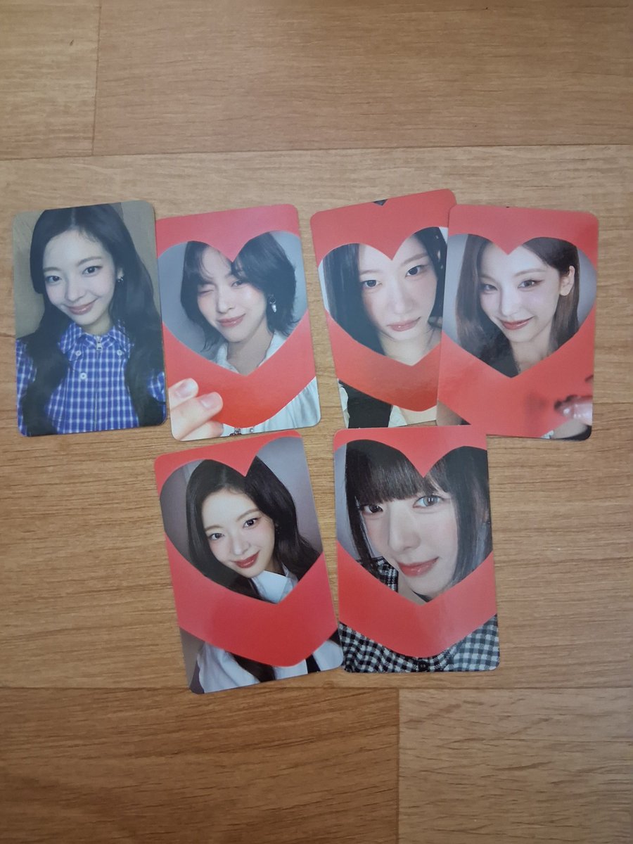 yyayya67's tweet photo. 있지 itzy 팬미팅 팬미 5th fanmeeting 5기 믿지 ➕️ 리아 막방 포카
입장포카 포카 포토카드 입장 포카
기프트 기프트포카
판매 양도
Gift poca pc
판매 양도
broadcast photocard poca pc
sell selling wts
1set all 5장 일괄➕️ 리아 막방 포카까지
총 6장 
1.5
디엠 dm
한국계좌 한국주소 필요합니다
lia ryujin chaeryeong yuna yeji
리아 류진 채령 유나 예지