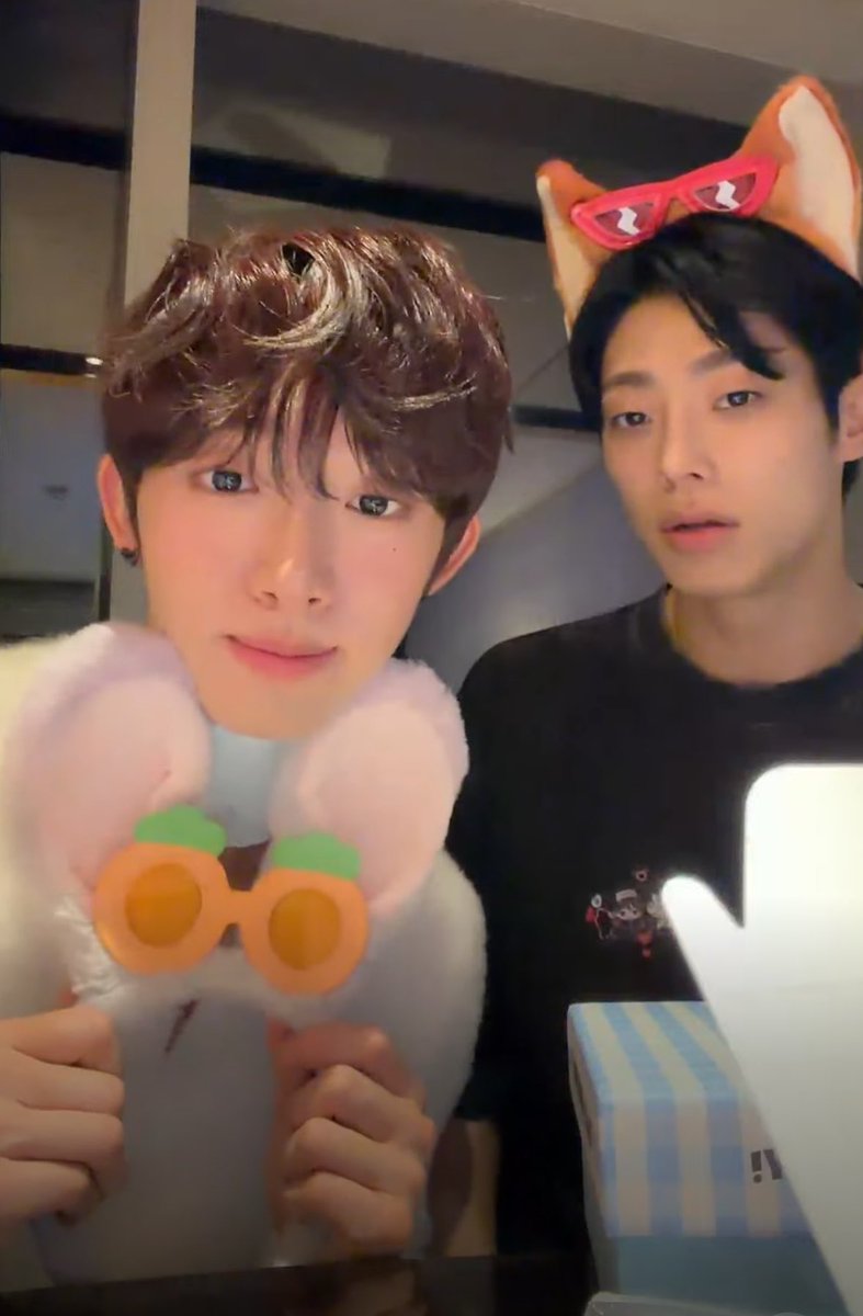 otaku0574's tweet photo. これソンルムした中華のお姉様ナイスすぎる🐰♡🦊

#혁근 #키리 #혁근키리 #혁키 https://t.co/rCLV1c6BuT