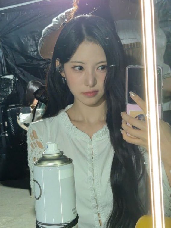 hellloxo's tweet photo. i freaking love u so much https://t.co/ZH1DNsWVBg