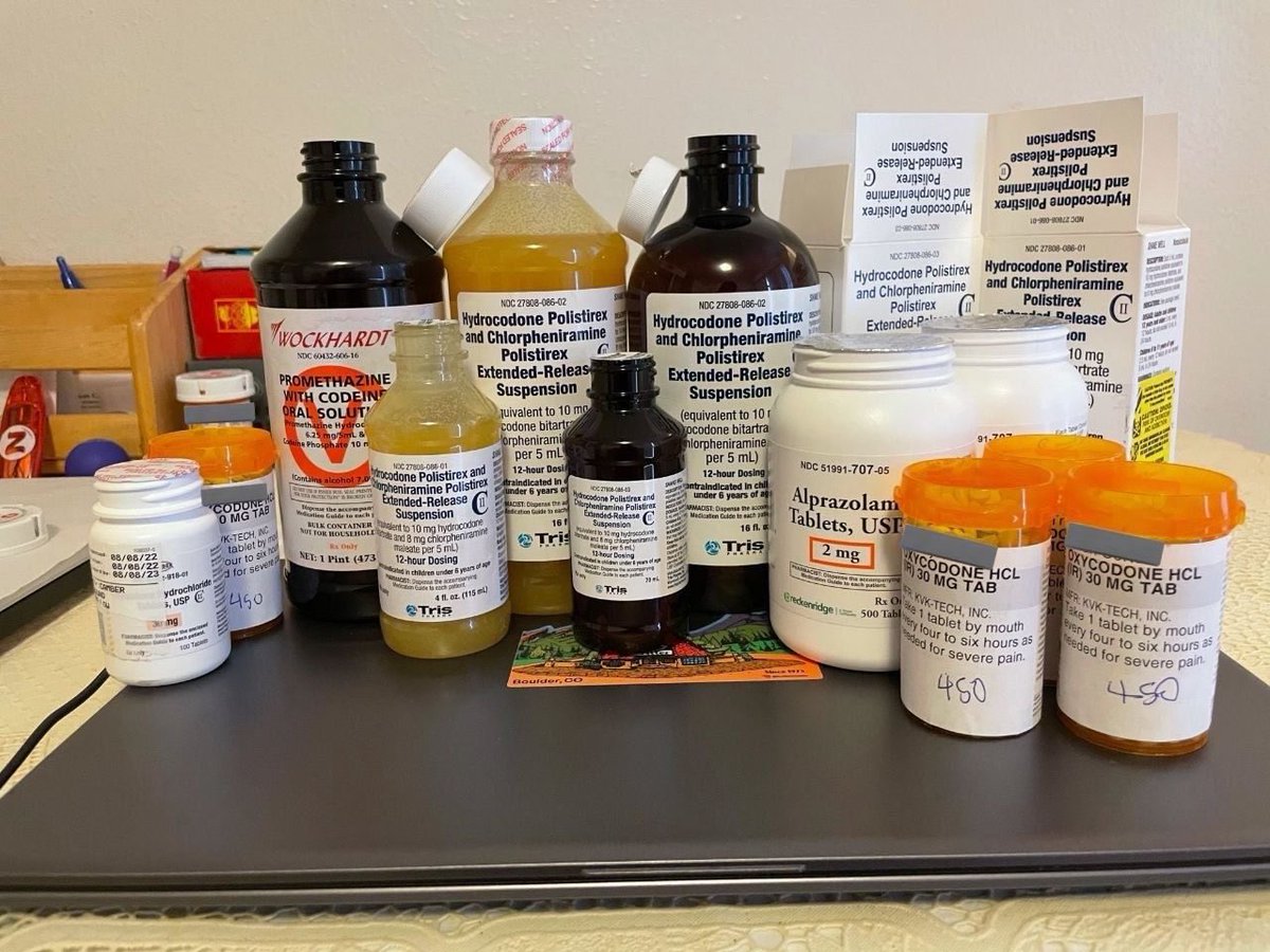 goldenSpharma's tweet photo. Script place orders

#drugtwt #oxy #oxycodone
#NSFW #cocaineandporn #Juicewrld
#starvingartistsliterally #recreationalcracksmokers https://t.co/rV5jext5fN