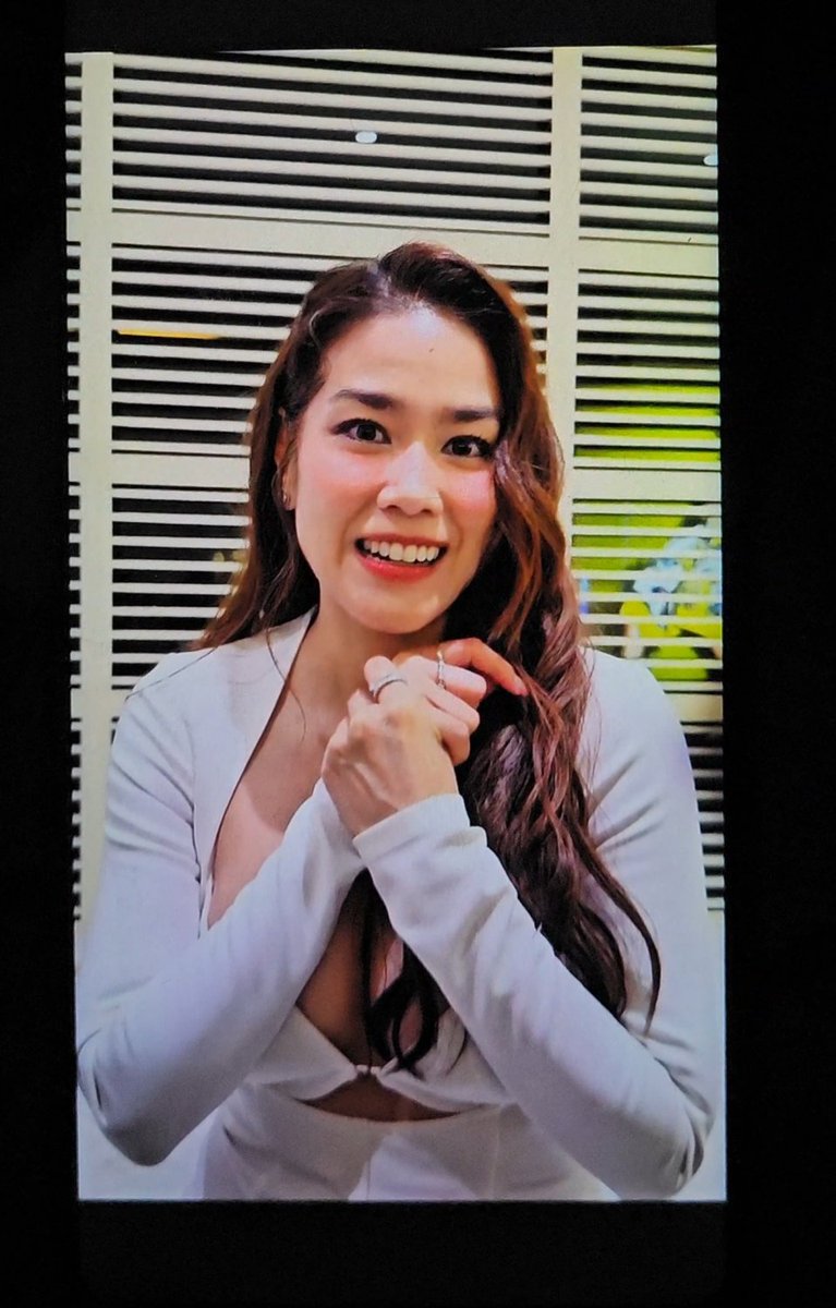 cheednomkonv2's tweet photo. 🅚🅞🅑 🅟🅘🅜🅞🅛🅡🅐🅣
ยิ้มน่ารัก ชุดน่า... 😊 https://t.co/x1hn6kpdz8
