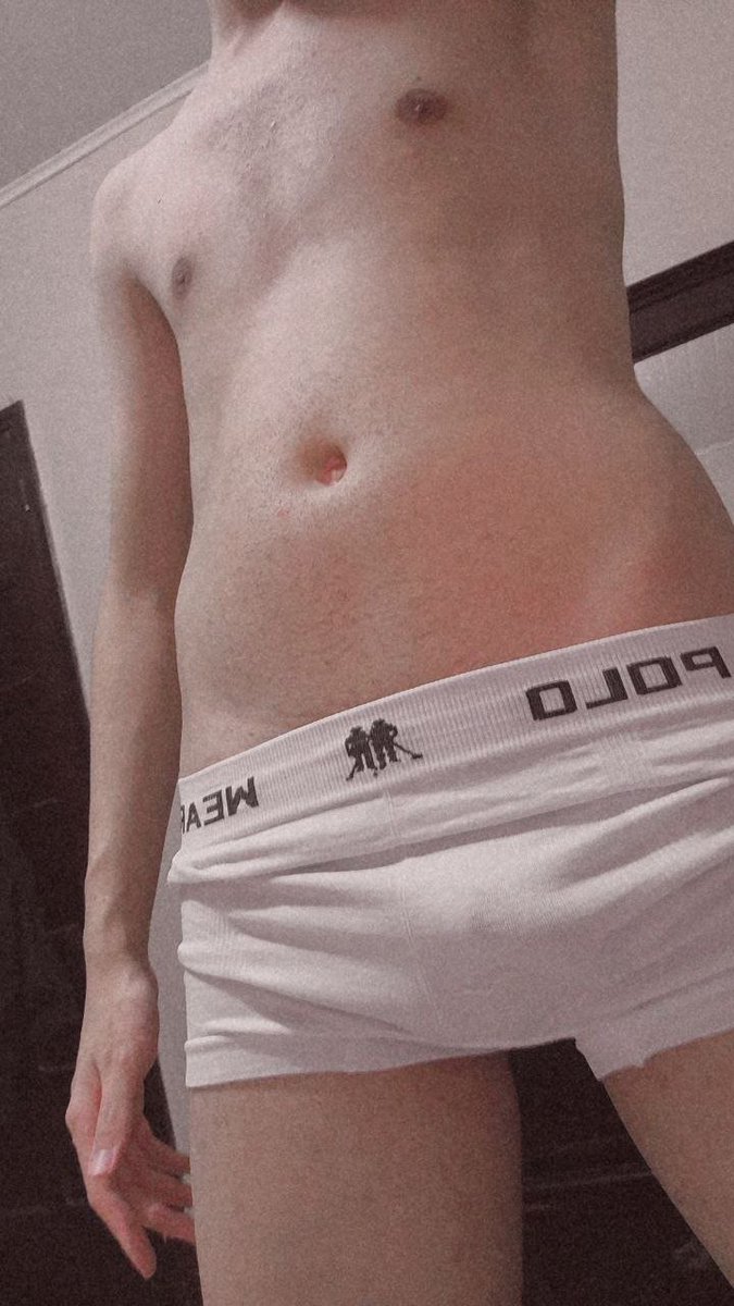yk_zzx's tweet photo. Tô carente hoje e cheio de tesão kk. Alguém pra ajudar ae 🥺
#brotheragem 
#perv
#PINTOAWARDSㅤㅤ 
#CHUDAİ https://t.co/dSnh99UCz3