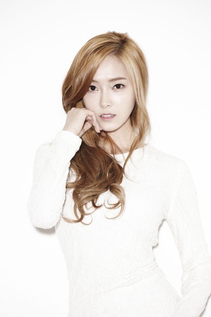 A2OLITEGLOBAL's tweet photo. OA has been drawing attention on social networks for her resemblance to Jessica Jung, former member of the group Girls' Generation.

#A2O #A2OLITE #OA #오아 https://t.co/xWNGp636lR