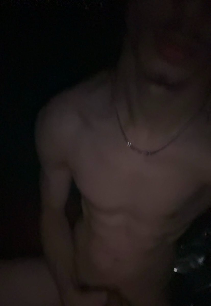 fvckkRyan's tweet photo. Any1 hungry #twink #bottom https://t.co/eOKzyKpe9X