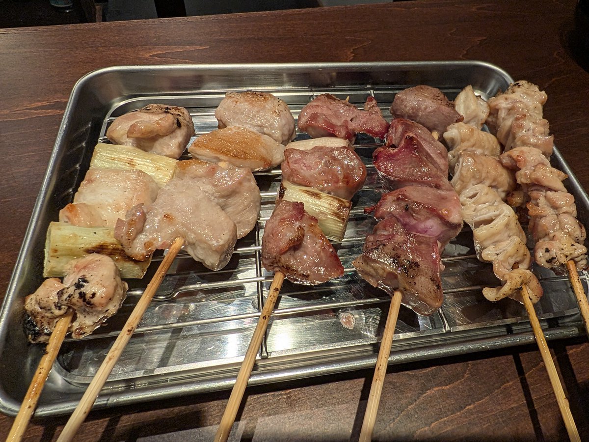 HIRO1222028's tweet photo. フォロワーの皆様へ♪

最近はおかげさまでフォローをされることが増えてきまして、R&amp;Hとしての活動が間違ってないんだなと自信が出てきております。ありがとうございます😊
フォローしていただいたのにしっかりお礼が出来ていませんでしたね。フォロワーの皆様、本当にありがとうございます😊 https://t.co/71lSwxHtLG
