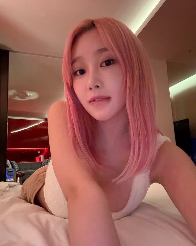 minjeongchita's tweet photo. tiene el mismo impacto que estas fotos https://t.co/ZnEHcekEsg