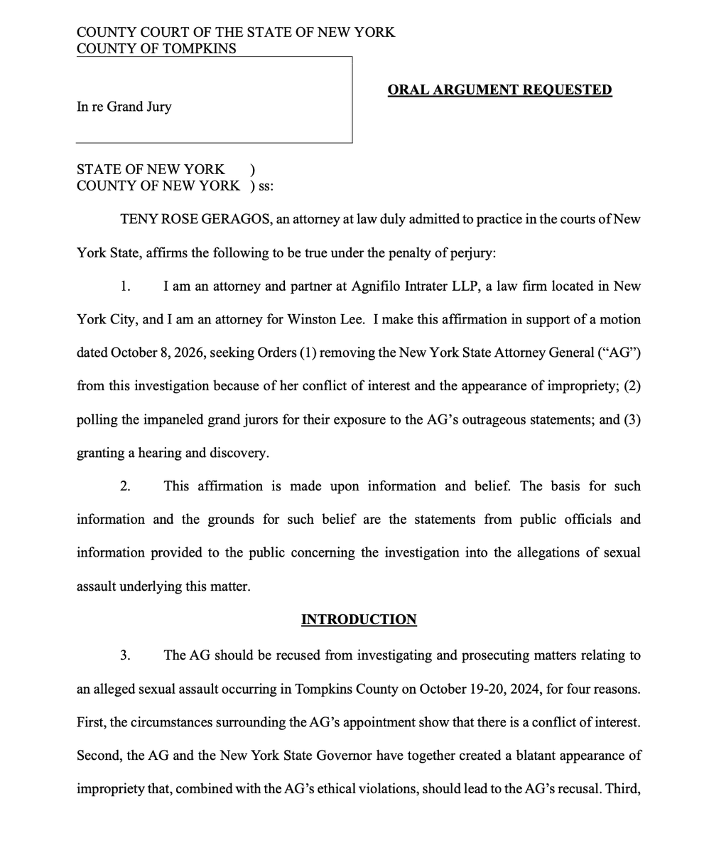 conlin_lauren's tweet photo. ANOTHER CORNELL SEVEN DROP 🚨 Defendant Winston Lee’s attorney, Teny Rose Geragos, is going after NY AG Letitia James AND Gov. Kathy Hochul.
In a new filing, the defense alleges the two turned the criminal investigation into a “public political stunt” ahead of the election. Geragos wants James REMOVED, grand jurors questioned about potential bias, and communications between Hochul's and James's offices exposed.  Full breakdown coming soon via @LAmag.