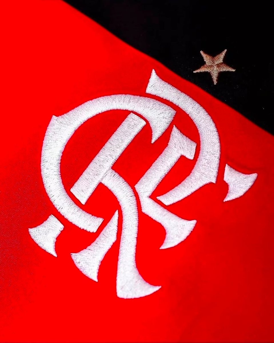 Filiipe_ofc's tweet photo. ⚠️ Flamengo vai à CBF para reclamar da arbitragem do jogo contra o Santos.

Os alvos são Anderson Daronco, árbitro de campo, e Rodolpho Toski Marques, VAR.  

🗞️@UOL
📸 Gilvan de Souza/Flamengo https://t.co/8EI6ERThEz