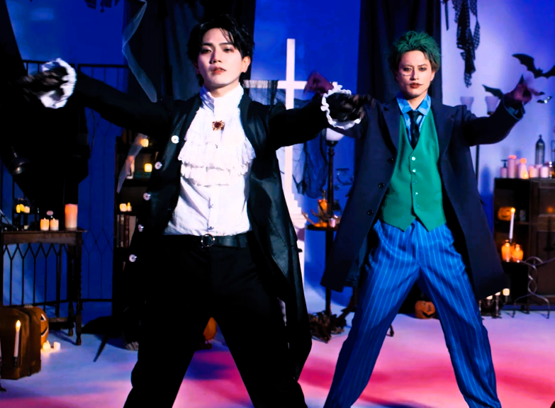 Sinsnse's tweet photo. Mrs.VAMP
もんビバ。
2shotともんビバ乾杯。
まさまさ。
末サマ・サノくん・健ちゃんの3shot https://t.co/fFN9KEm4GW