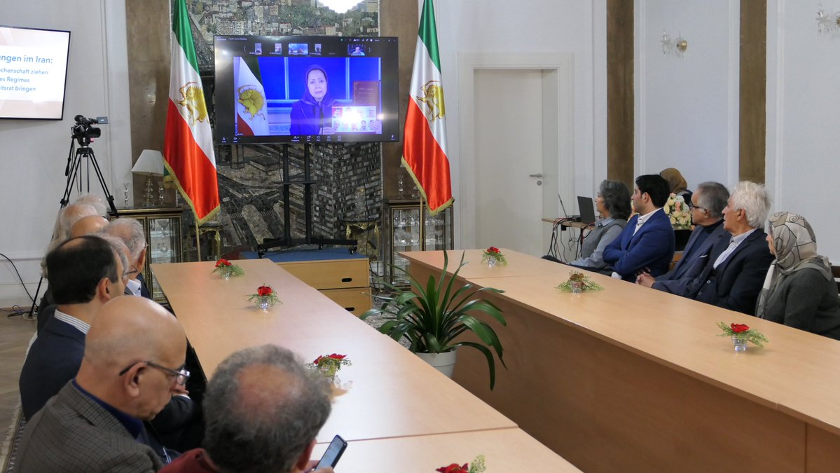 Maryam_Rajavi_A's tweet photo. رسالة إلى مؤتمر بمناسبة اليوم العالمي لمناهضة عقوبة الإعدام

اليوم العالمي "لا للإعدام" هو بشكل خاص "لا" من الإنسانية جمعاء للنظام الحاكم في إيران الذي يُعرّف بالإعدام والمجازر.
في حوالي نصف القرن الأخير، كان الهدف الرئيسي لإعدامات النظام هو المقاومة الإيرانية. ولكن في مواجهة هذا النظام بالذات، رفع المجلس الوطني للمقاومة راية إلغاء عقوبة الإعدام في إيران الغد الحرة.
#StopExecutionsInIran
https://t.co/g4ik3Tw2mX