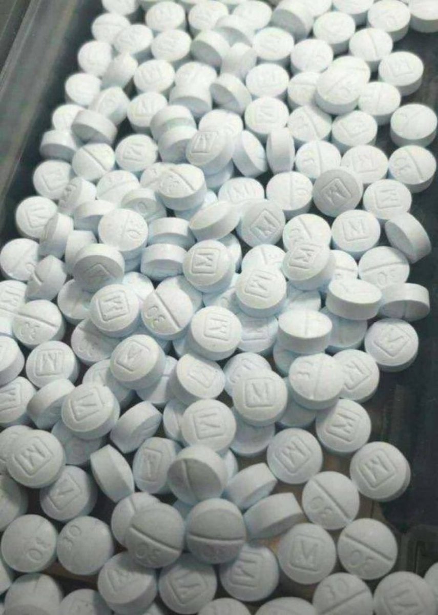 therealpharmaci's tweet photo. 30MG MBOX BLUE SCRIPT NOT PRESSED 

100 counts $1500
50 counts $800
30 counts $600
20 counts $400
10 counts $200

• #drugtwt #sexoncoke #cokeparties
#cocaineandporn #sexondrugs #ghsp
#TrendingNow https://t.co/C8gWvCruf8