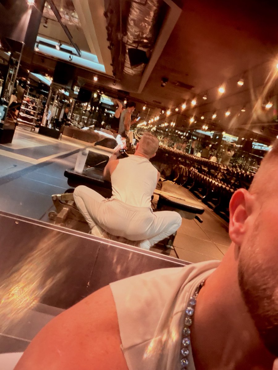 Dannyman511's tweet photo. Finally back at TMPL โช๏ธ๐ช๐ผ Havenโt been since my move to West Village. Itโs bittersweet not being a Hellโs Kitchen gay but this gym and my prescriptions will always keep me here ๐ #alpha #monochrome #dayoff #adderall #edible #workout #productive #hellskitchengay https://t.co/lMxl1gXgxl