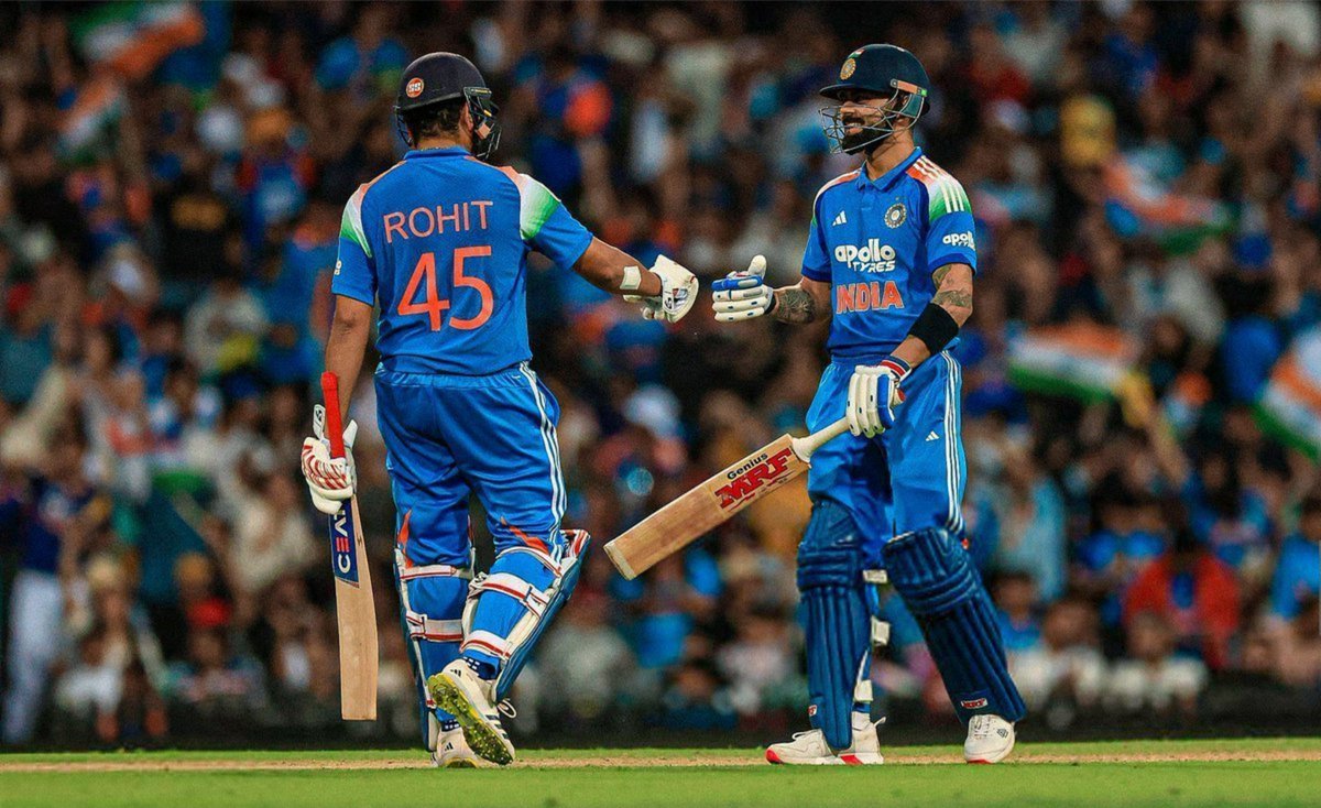 ImTanujSingh's tweet photo. 🚨 UPDATE ON INDIA Vs SRI LANKA 1ST ODI MATCH 🚨

- India Vs Sri Lanka's first ODI Match has been shifted from Delhi to Ahmedabad on December 13. (Abhishek Tripathi). https://t.co/2YHde0gKN9