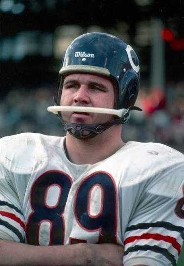 Jerome813's tweet photo. Thank you for all the awesome memories of my younger years of watching the @ChicagoBears. As we wait & see if the current team can return this franchise to Super Bowl dominance, I will always cherish your leadership of the 1985 squad.
#RIPCoachDitka πππΎπ»β¬οΈ
#DaBears https://t.co/1pLmUGPPB4
