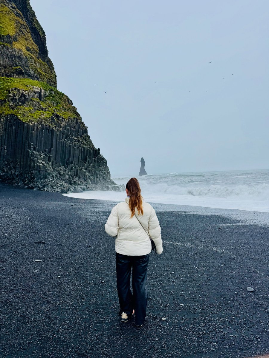 single_boy41's tweet photo. Deux semaines, 2 649 km et une Islande à couper le souffle. Ce road trip en van m’a sortie de ma zone de confort et m’a offert bien plus qu’un voyage : du souffle, des rires et la sensation d’être enfin moi-même. https://t.co/xPuAczps3O