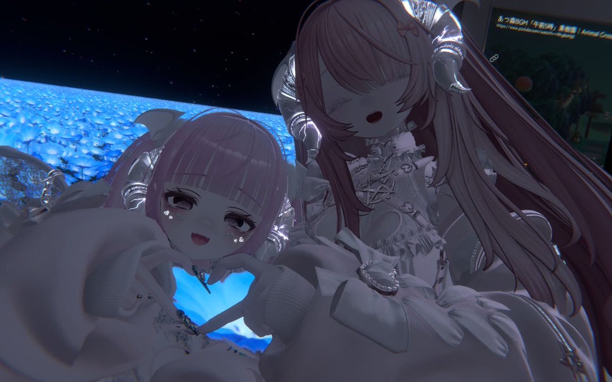 Hituji__z's tweet photo. もえちゃんとの写真撮ってもらった♡ https://t.co/vXHinZ9ViK
