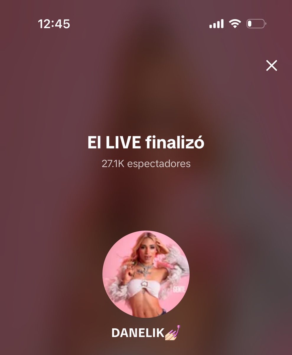 martusolgh's tweet photo. ayer el live de dane tenía más gente 😂 https://t.co/PXBi5iLWun