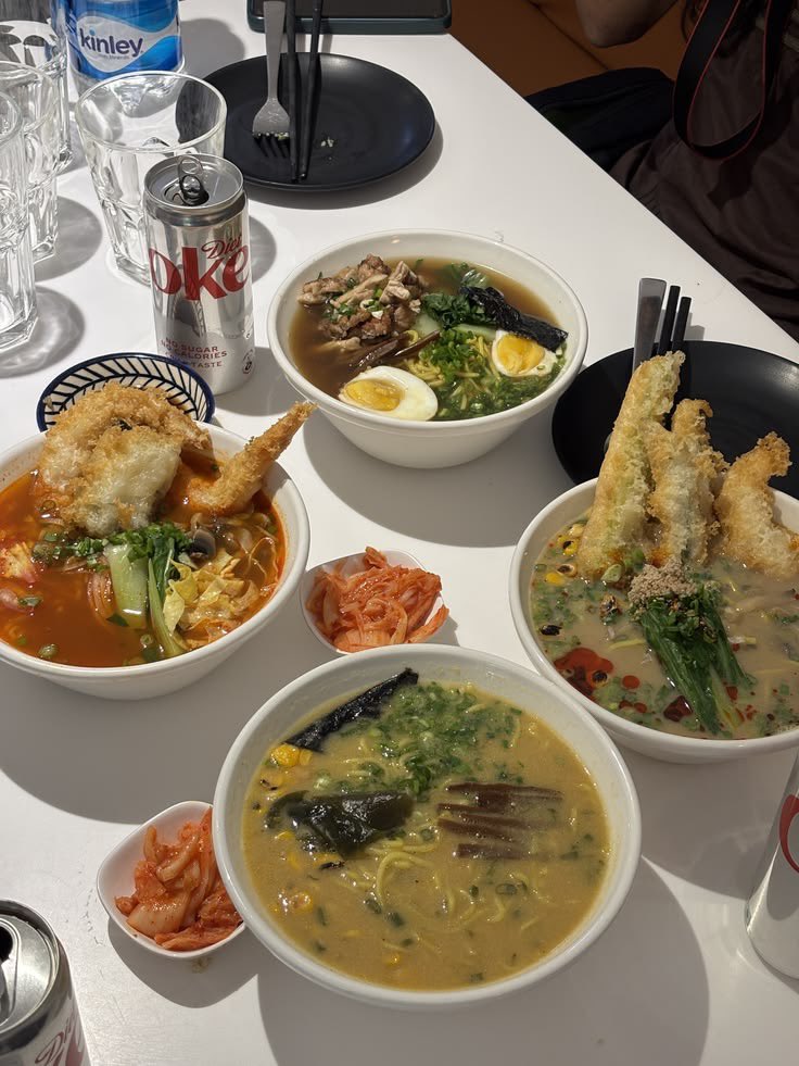 seomisu's tweet photo. ⠀ ͏ ͏ 
♡   ー   fashion
♡   ー   pantone
♡   ー   mood
♡   ー   food https://t.co/XEkwYc0VKJ