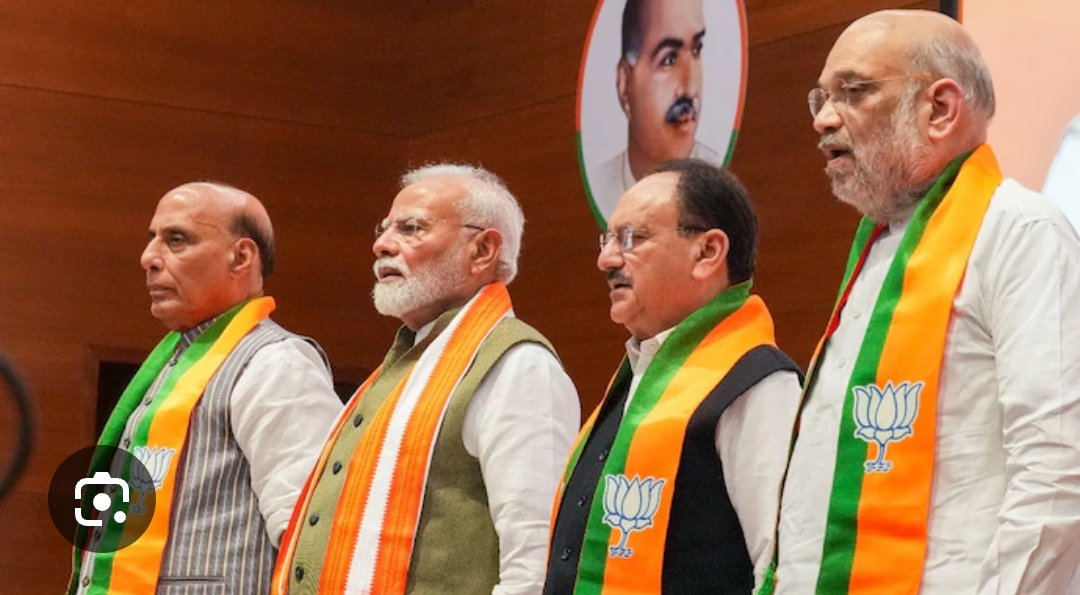 HinduCoalition's tweet photo. पहले के नेता और समाजिक कार्यकर्ता दोनों सच्चे, देशभक्त, ईमानदार और नैतिक होते थे।

आजकल के नेता और एक्टिविस्ट दोनों झूठे, मक्कार, देशद्रोही, फ्रॉड, नकली और अनैतिक हैं।

आज भारत एक बहुत ही बुरे वक्त से गुजर रहा है। देश का नेतृत्व करने के लिए न तो अच्छे नेता हैं और ना ही अच्छे ईमानदार एक्टिविस्ट।

विदेशी ताकतों के हाथों बिके हुए नकली, फ्रॉड Installed Activists और नकली ठग नेताओं ने पैसे और सत्ता के लालच में देश को अराजकता, समाजिक, राजनैतिक और आर्थिक संकट में झोंकने का पूरा खेल तैयार कर लिया है।

Unable to handle the situation correctly is a Huge Governance Failure of Modi Government.

सरकार सभी मुद्दों और फ्रंट्स पर बुरी तरह फंसती और असफल होती नज़र आती है।

सरकार के पास अपनी गलतियां सुधारने का बहुत ज्यादा वक्त नहीं बचा है। 

शायद लास्ट चांस। 

हालात बिगड़ते जाएंगे। बेकाबू हो सकते हैं।

Modi must lead from the front !

भारत की जनता किसी भी नेता या एक्टिविस्ट को नकली ईमानदारी, धर्म और देशभक्ति की आड़ में भ्रष्टाचार करने की अनुमति नहीं दे सकती।

वन्देमातरम। जय हिंद।