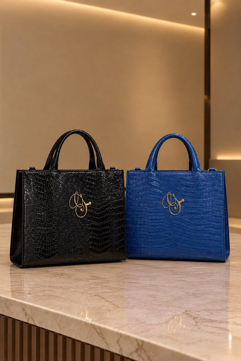 gbemisokeshoes's tweet photo. Two colours, one gorgeous bag, and plenty of room for everything you need.
The Baller Bags are here in black and blue, and honestly, choosing just one might be the hardest part. π
β¦60,000
Which colour are you taking home?
#GbemisokeBags #Gbemisoke #BallerBags https://t.co/wZIuQ6fGi2