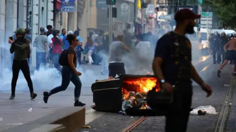 A_Sovereignty's tweet photo. In Marseille, clashes between networks have left entire neighbourhoods bloodied. In Paris and its suburbs, trafficking operations shift, regroup, and turn whole areas into combat zones. https://t.co/AgM4TbcFJM