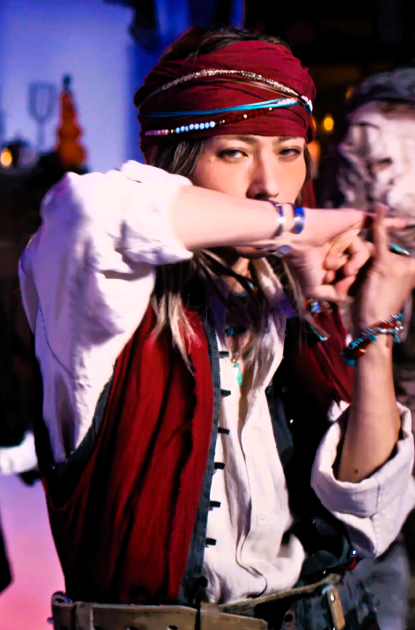 Sinsnse's tweet photo. Mrs.VAMP
末サマ①
セクシー流し目と、Love me,Kiss me,Kill me.
Kiss meで指を咥えるのは末サマだけ。 https://t.co/0lWtm34zI1