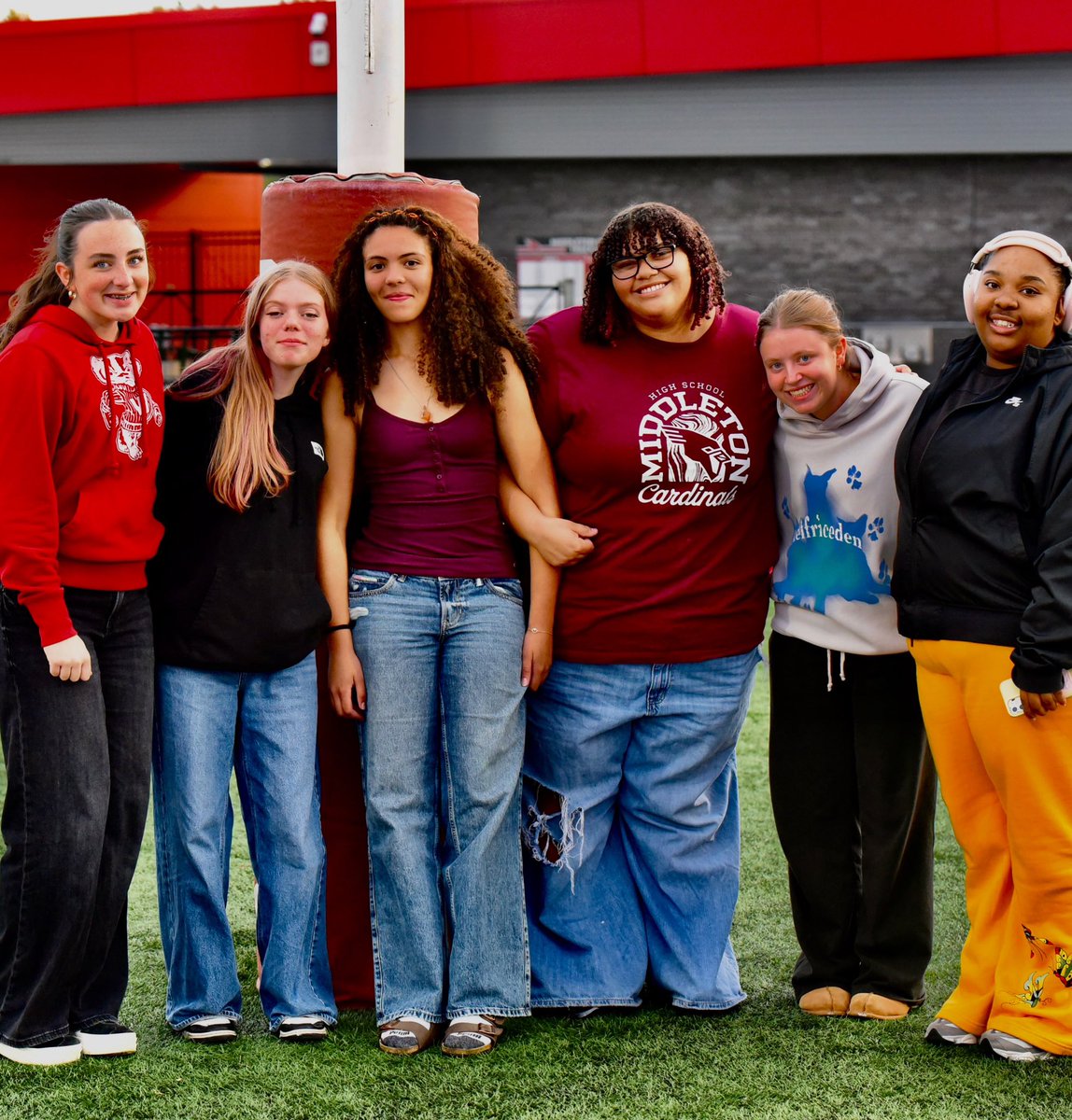 middletonhsfb's tweet photo. 🏈 BEHIND EVERY GREAT TEAM IS A GREAT SUPPORT STAFF! ❤️🤍

Friday nights wouldn’t be the same without our football managers!

Their hard work, dedication, and commitment often happen behind the scenes, but their impact never goes unnoticed.

Once a Cardinal, always a Cardinal. ❤️ https://t.co/PcoxiMomF3
