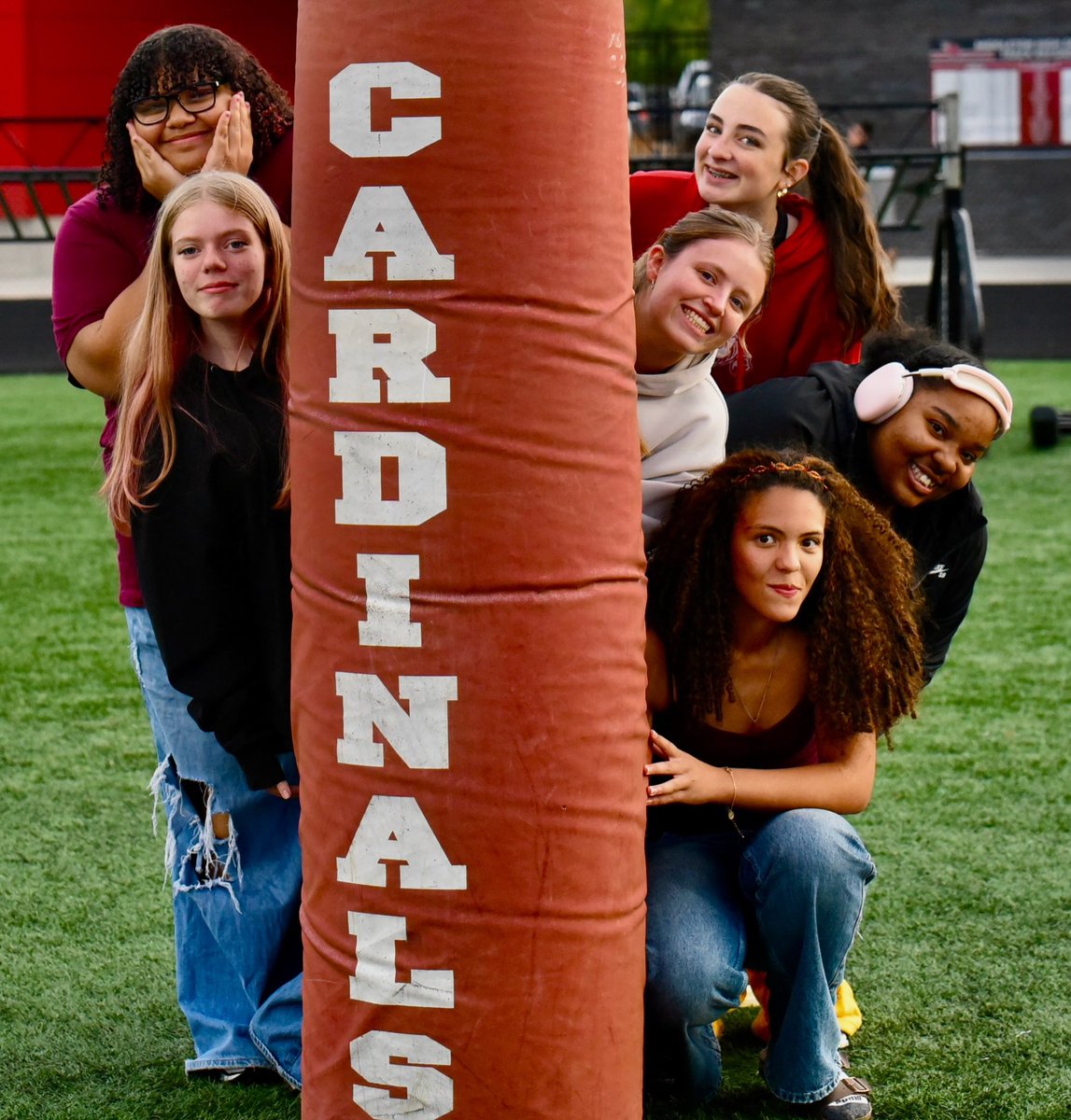 middletonhsfb's tweet photo. 🏈 BEHIND EVERY GREAT TEAM IS A GREAT SUPPORT STAFF! ❤️🤍

Friday nights wouldn’t be the same without our football managers!

Their hard work, dedication, and commitment often happen behind the scenes, but their impact never goes unnoticed.

Once a Cardinal, always a Cardinal. ❤️ https://t.co/PcoxiMomF3