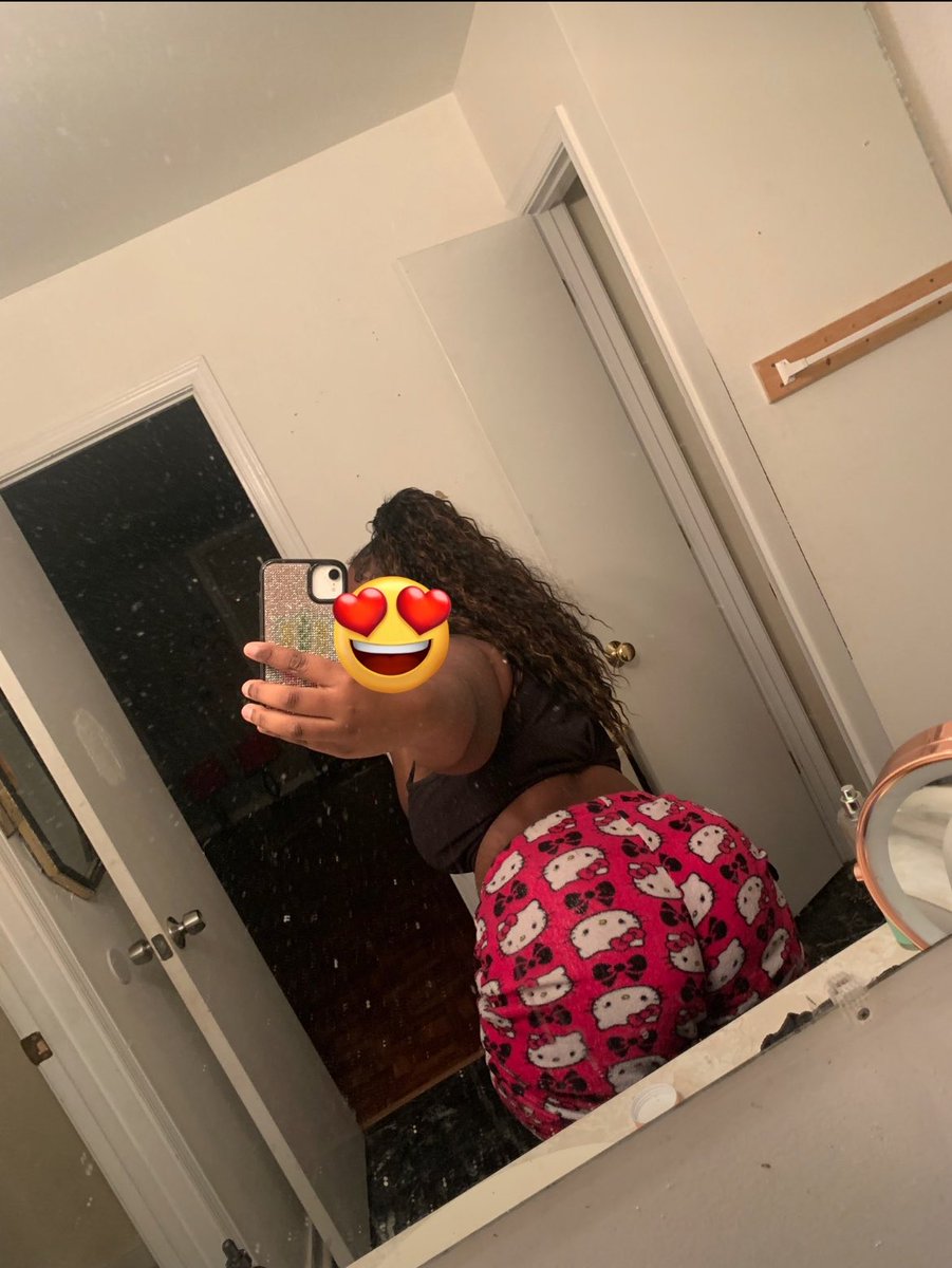 yayatoobadd's tweet photo. yall chill on me my pants was too big😂🙄 #dmvfreaks #pretty https://t.co/q5ZtBZNTnd